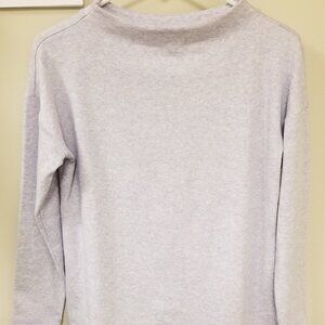 New, Never worn Women's Talbots Top Size Small Petite